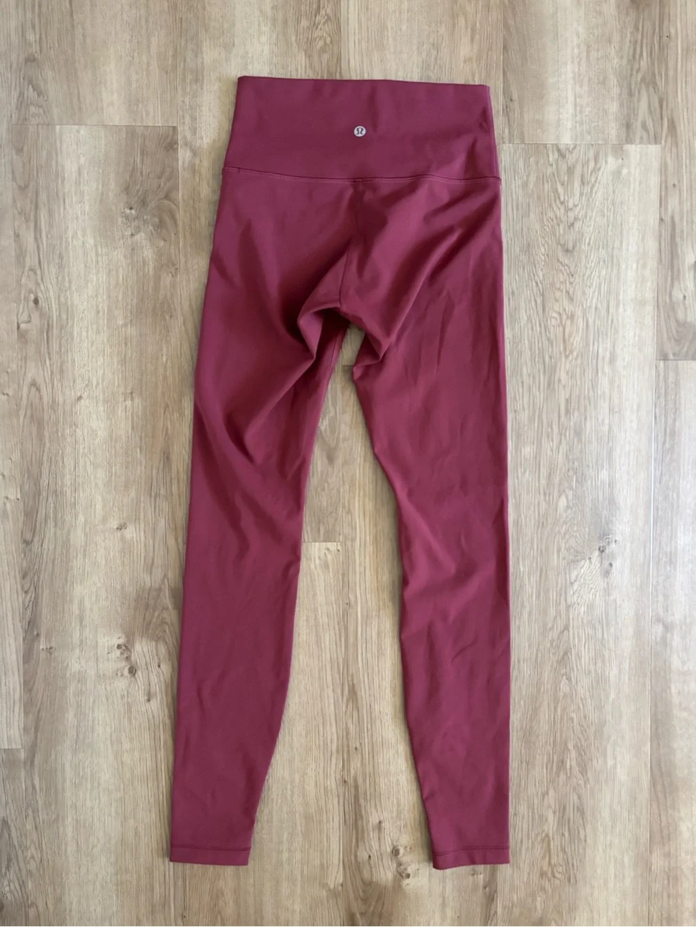 Lululemon Leggings Women’s 4 Cranberry Burgundy Wunder Train